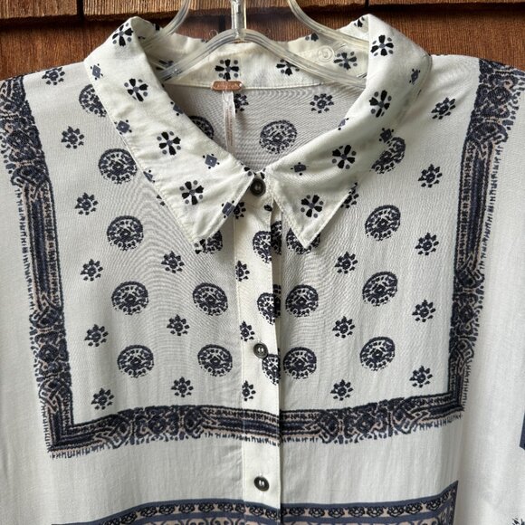 Free People White Bandana Print Long Sleeve Button Up Shirt Relaxed Fit Large - Picture 11 of 14